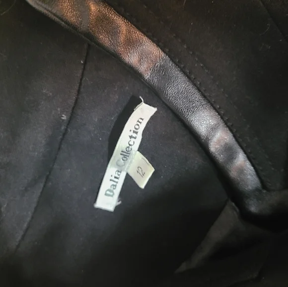 Dalia Collection Zip Jacket - Picture 5 of 13